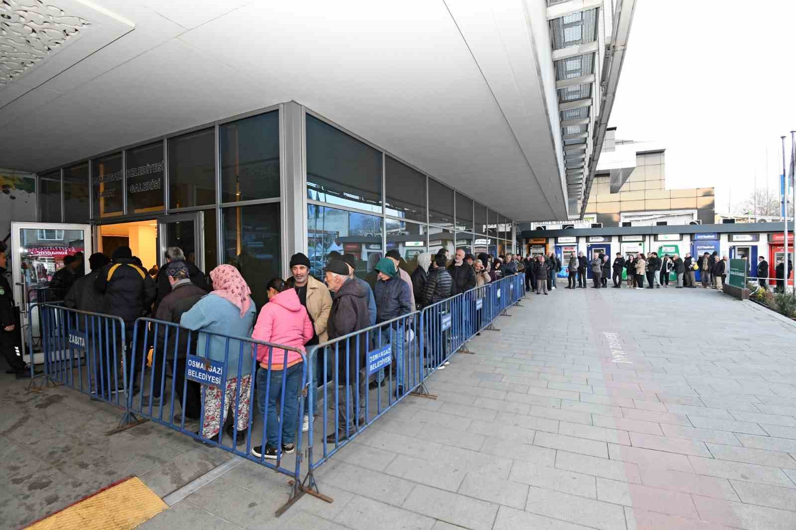 Osmangazi Belediyesi’nden kardeşlik sofrası
Osmangazi Belediyesi’nden kardeşlik sofrası
