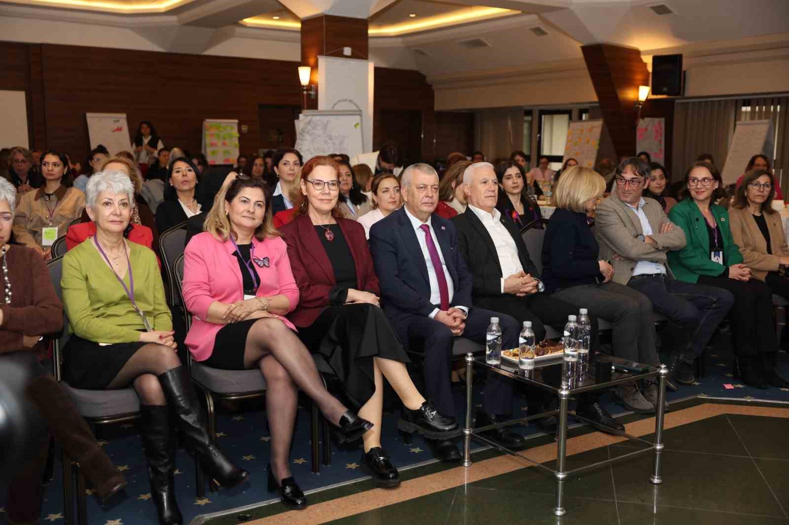 Osmangazi Belediyesi’nden Türkiye’ye örnek Kadın Çalıştayı
