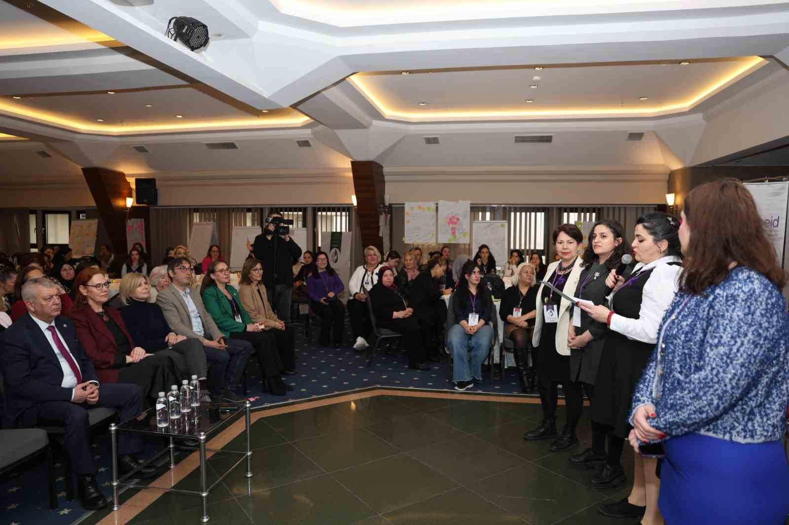 Osmangazi Belediyesi’nden Türkiye’ye örnek Kadın Çalıştayı
