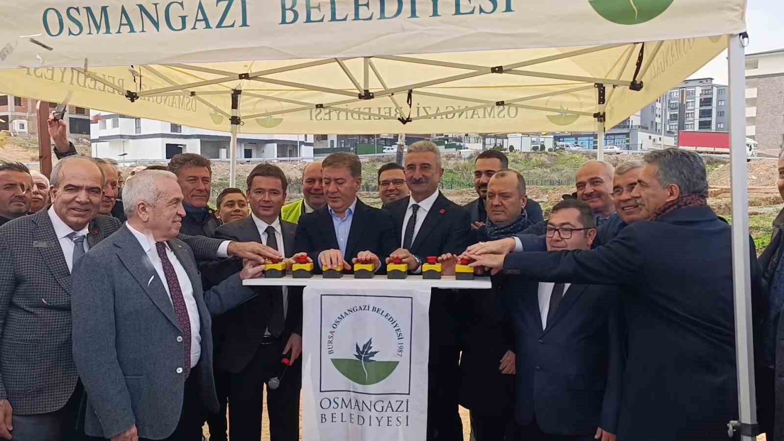 Osmangazi Demirtaş Sakarya Mahallesi’nde kapalı pazar alanının temeli atıldı
Osmangazi Demirtaş Sakarya Mahallesi’nde kapalı pazar alanının temeli atıldı