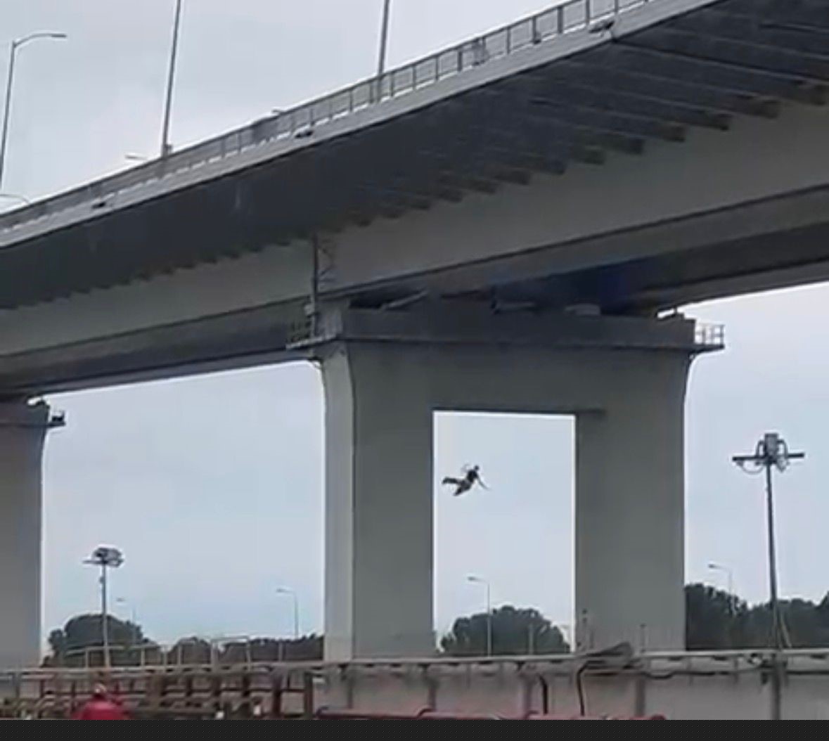 Osmangazi Köprüsü’nden atlayan kadının fenomen olduğu ortaya çıktı
