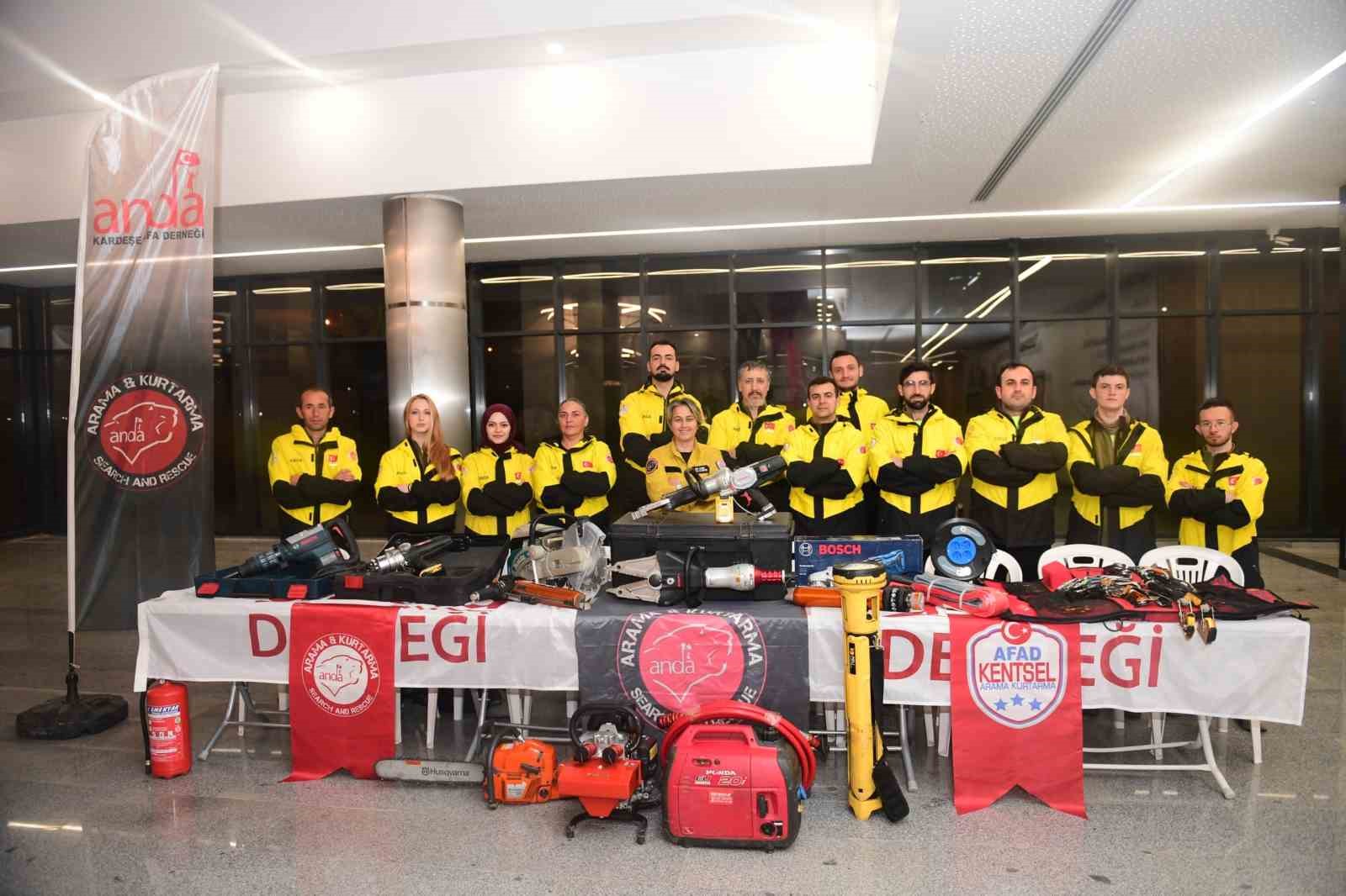 Osmangazi’de 6 Şubat depremlerinin yıl dönümünde duygu dolu anma programı
