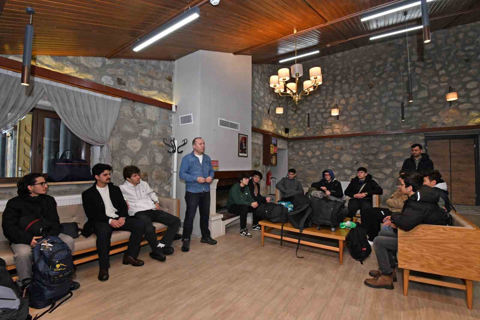 Osmangazi’de dersane öğrencileri Uludağ kampıyla ödüllendirildi
