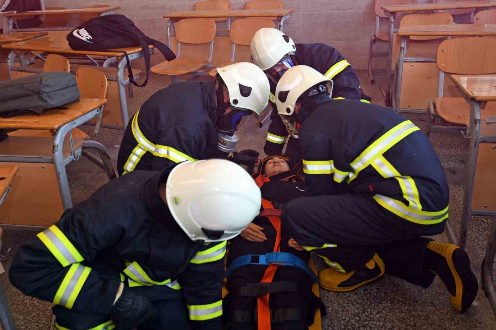 Osmangazi’de gerçeğini aratmayan yangın tatbikatı
