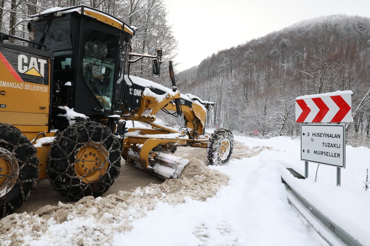 Osmangazi’de karla kapanan yollara anında müdahale
