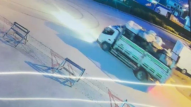 Osmangazi’de tehlikeli atık döken araca ağır ceza
