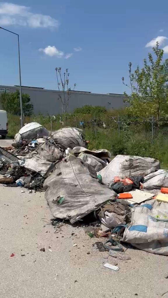 Osmangazi’de tehlikeli atık döken araca ağır ceza
