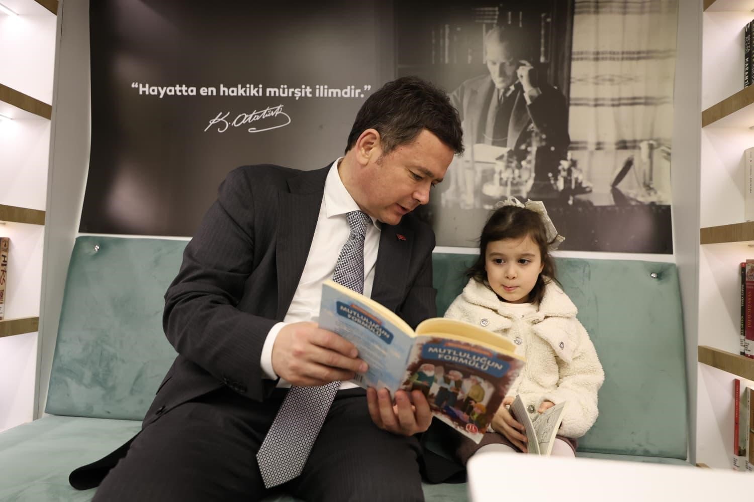 Osmangazi’de ‘Yeni Gezici Kütüphane Yollarda’
