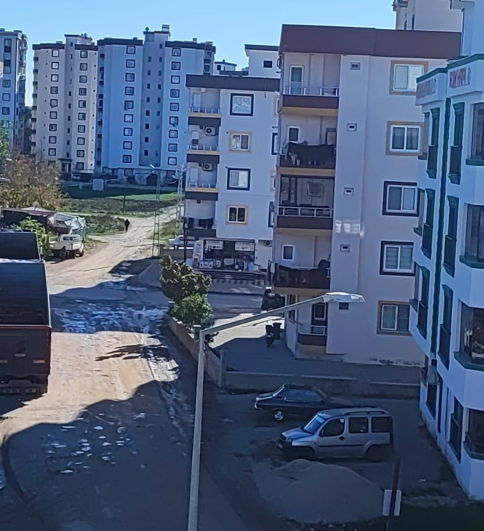 Osmaniye’de 5. kattan merdiven boşluğuna düşen adam hayatını kaybetti
