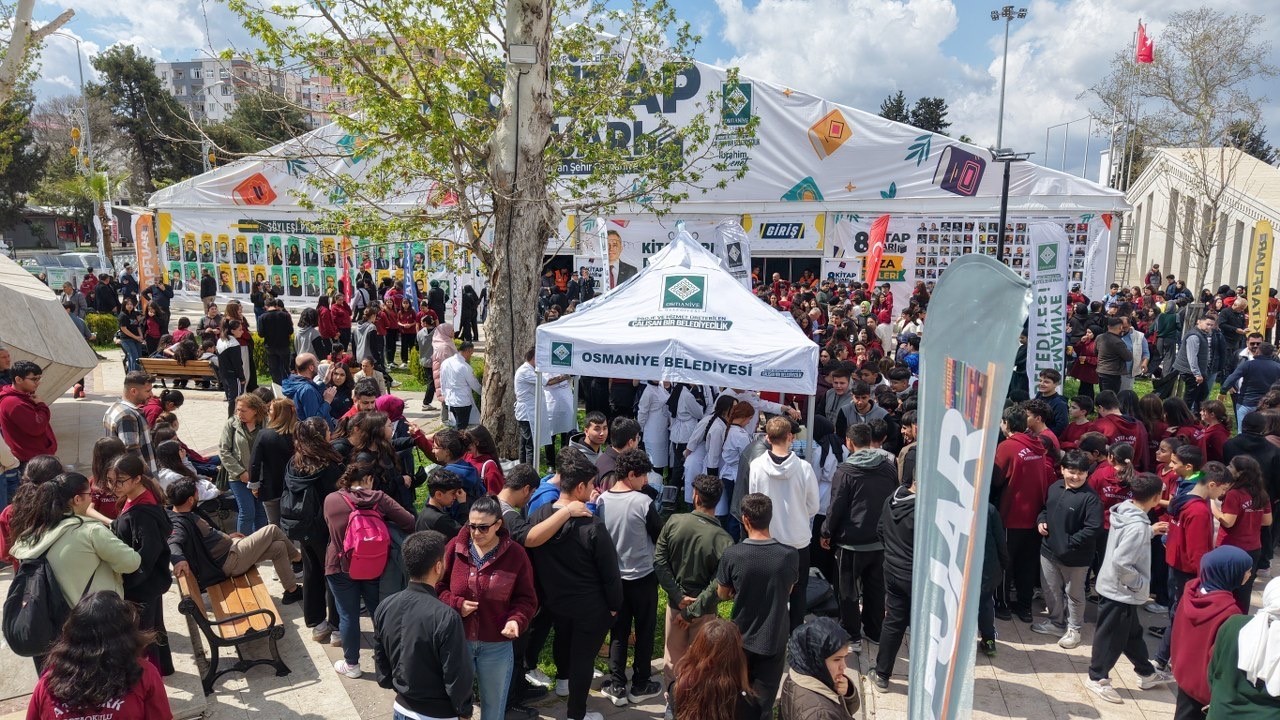 Osmaniye’de 8. Kitap Fuarı yoğun ilgiyle açıldı
