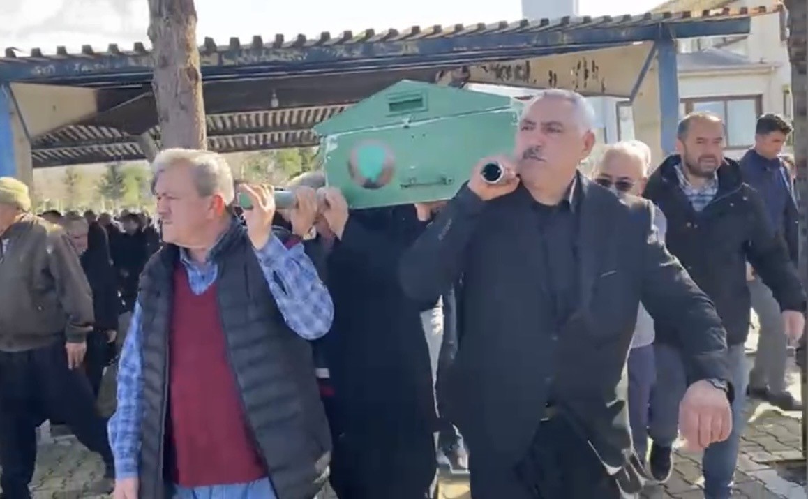 Osmaniye’de eski eşi tarafından öldürülen 2 çocuk annesi kadın toprağa verildi
