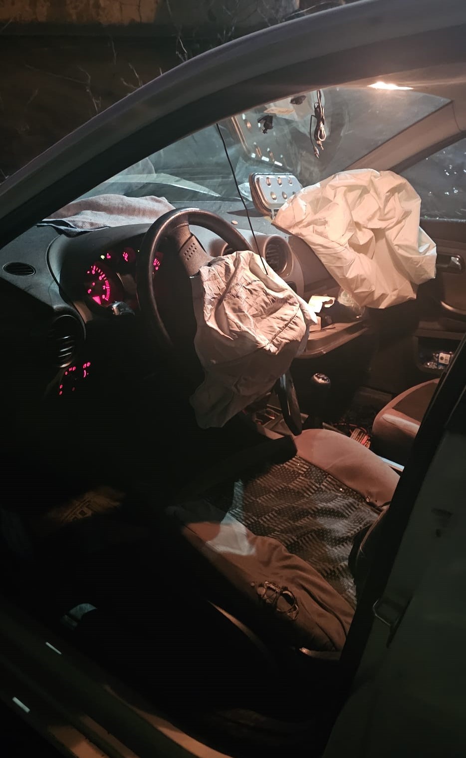 Osmaniye’de otomobil köprüden uçtu: 1 yaralı
