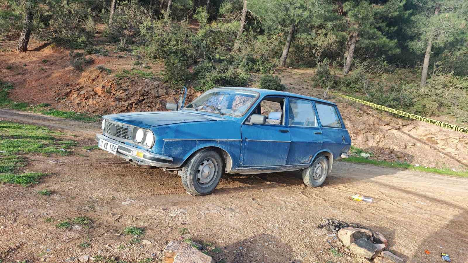 Osmaniye’de park halindeki araçta erkek cesedi bulundu
