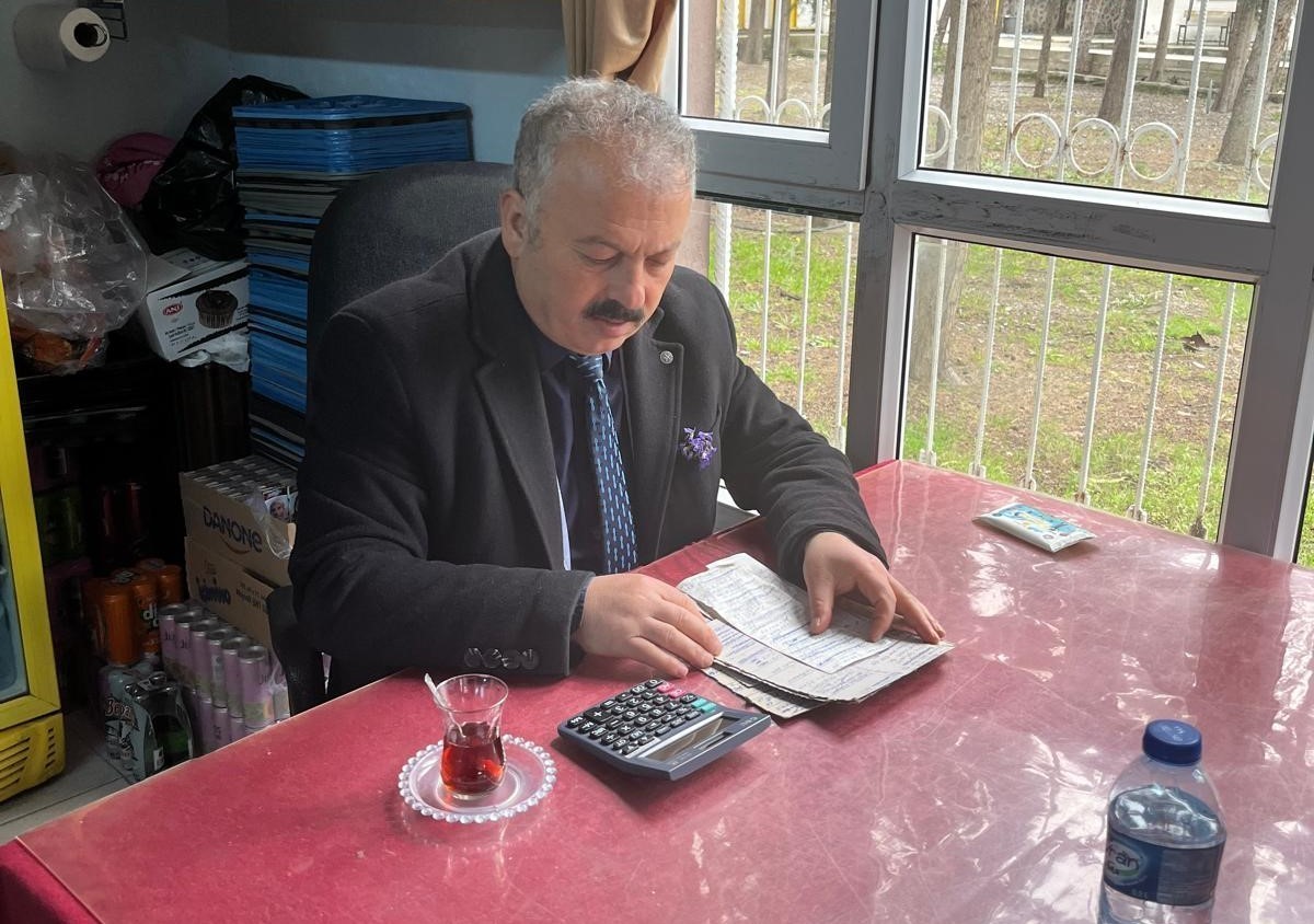 Osmaniye’de "Zimem Defteri" geleneği yaşatıldı, öğrencilerin borçları kapatıldı
