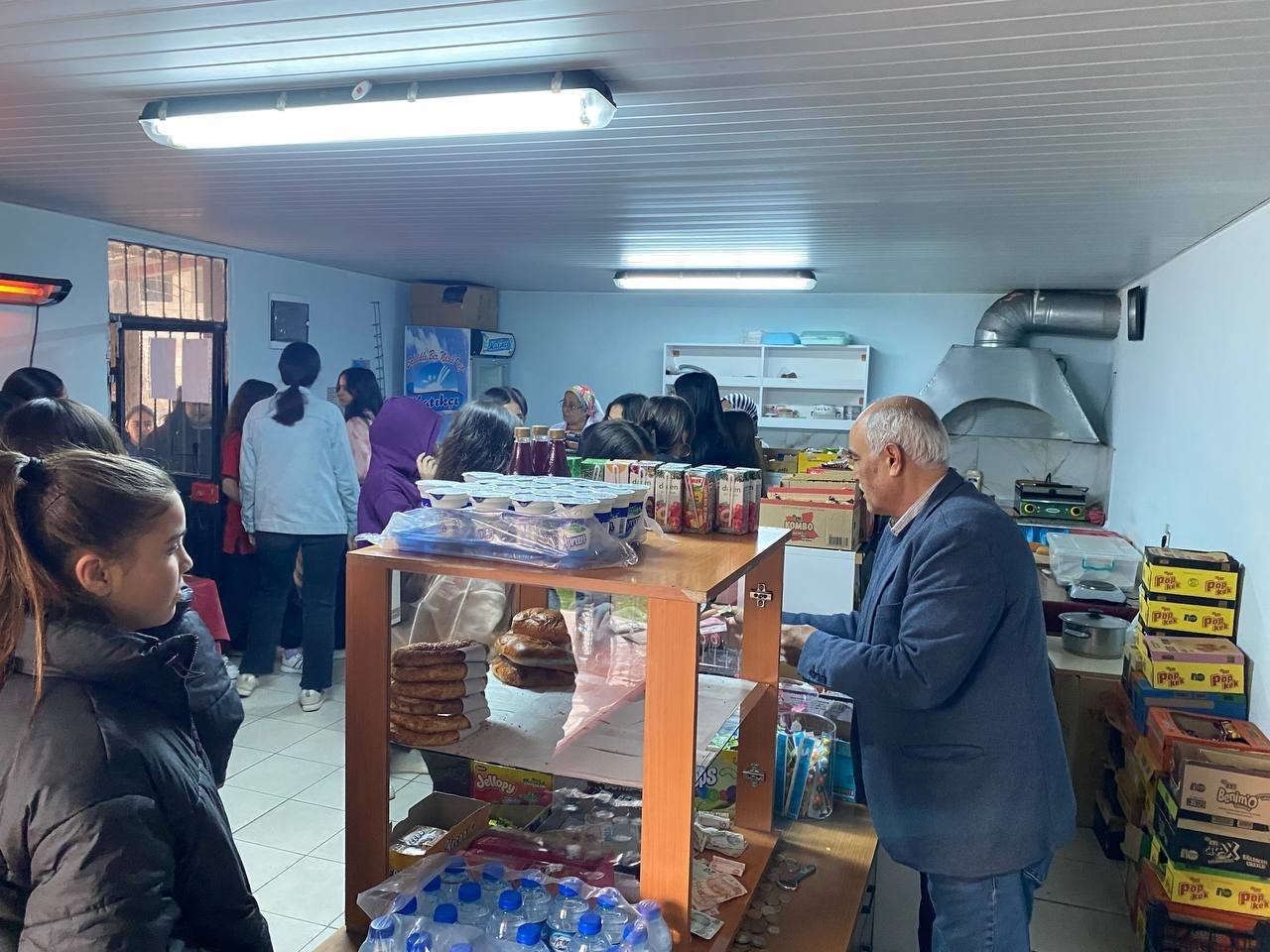 Osmaniye’de "Zimem Defteri" geleneği yaşatıldı, öğrencilerin borçları kapatıldı
