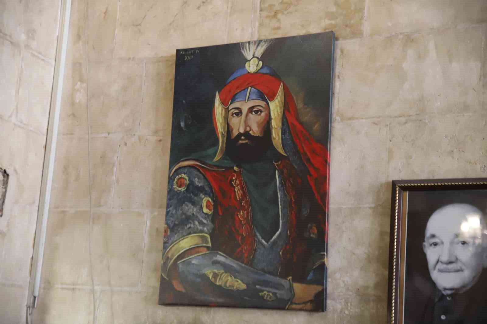 Osmanlı’dan günümüze bakır cezvelerde hazırlanan menengiç kahvesi lezzetiyle dikkat çekiyor
