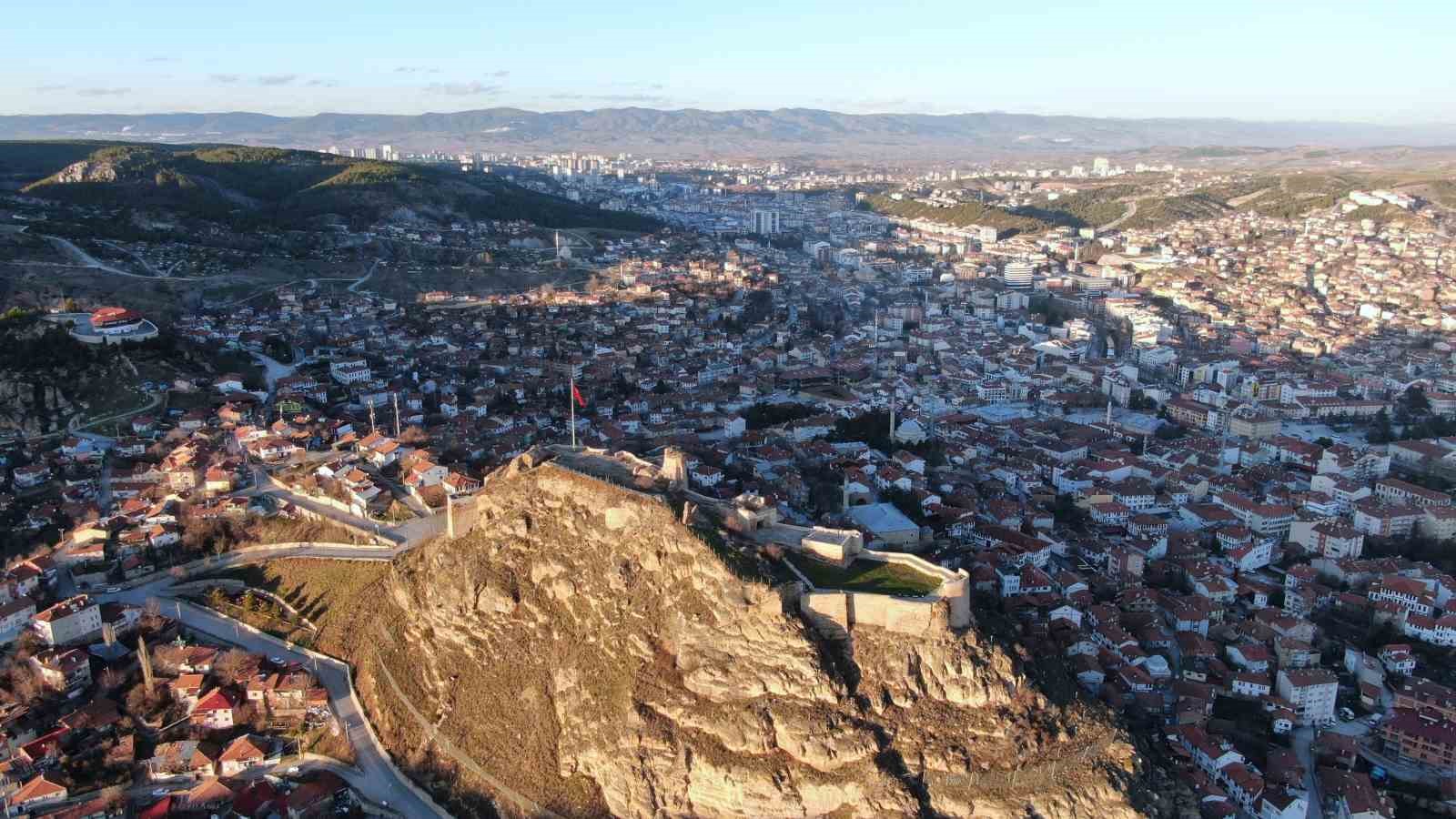 Osmanlı’dan günümüze ulaşan gelenek tarihi kalede yaşatılıyor
