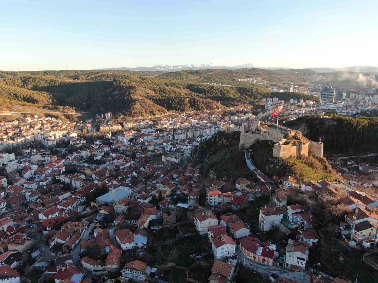 Osmanlı’dan günümüze ulaşan gelenek tarihi kalede yaşatılıyor
