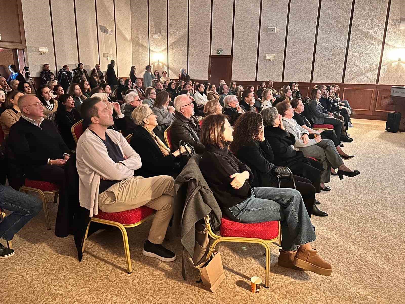 Otel yangınında hayatını kaybeden Tüzgiray çifti anıldı
