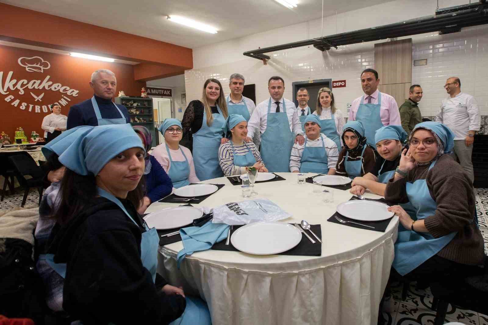 Otizm farkındalığı için anlamlı etkinlik
