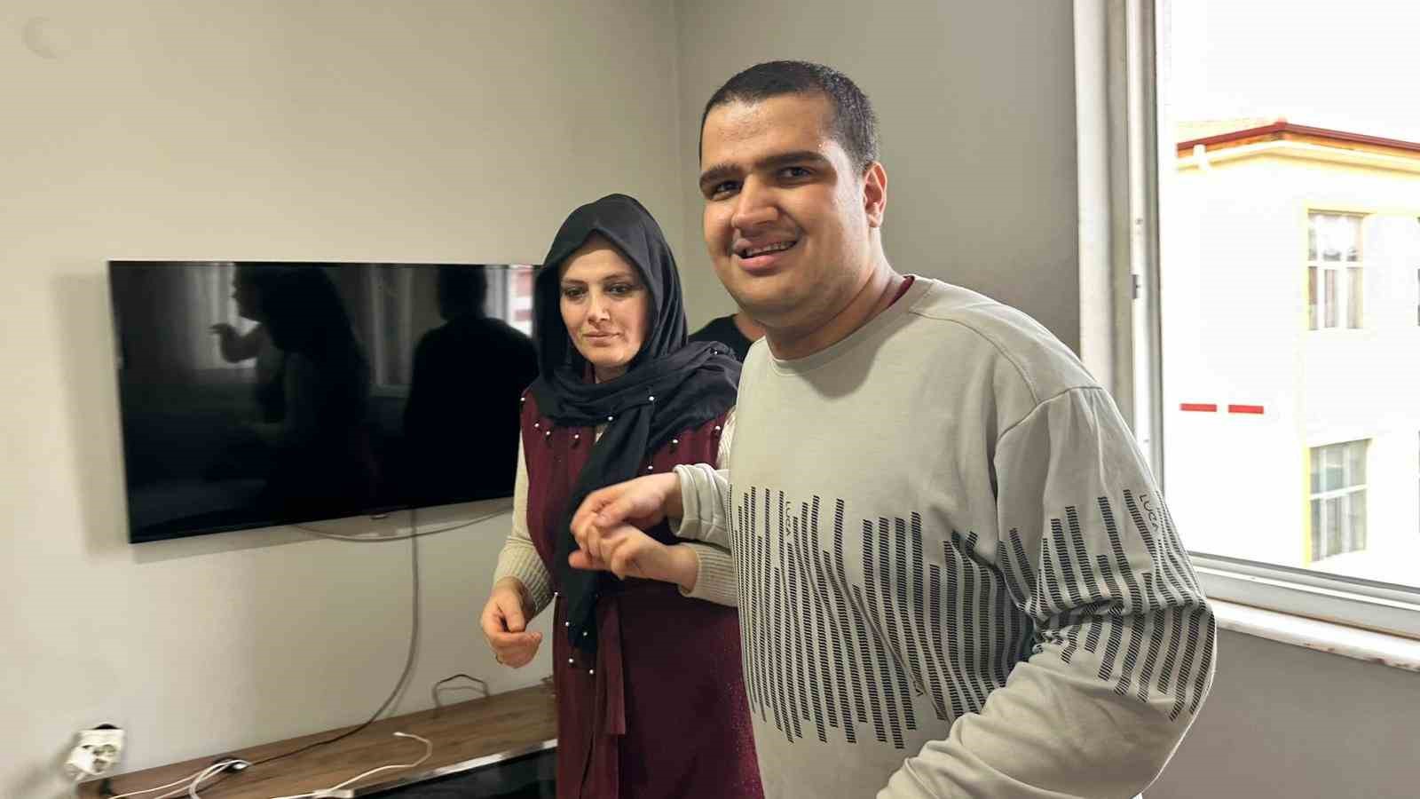 Otizmli öğrenciyi darbettiği iddia edilen öğretmene 15 bin liralık taksitli ceza ailenin tepkisine neden oldu
