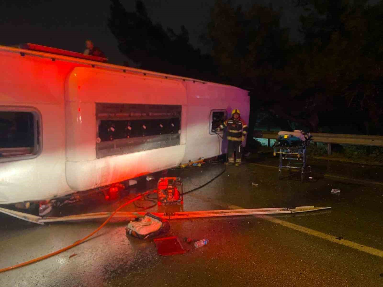 Otobüs faciasında hayatını kaybedenlerin kimliği belli oldu
