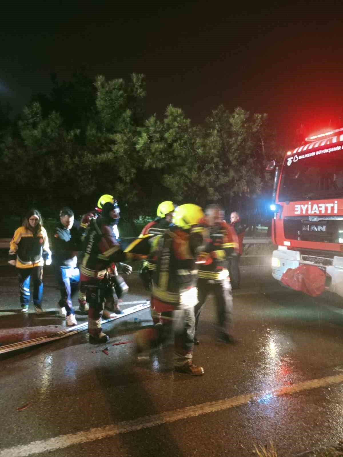 Otobüs faciasında hayatını kaybedenlerin kimliği belli oldu

