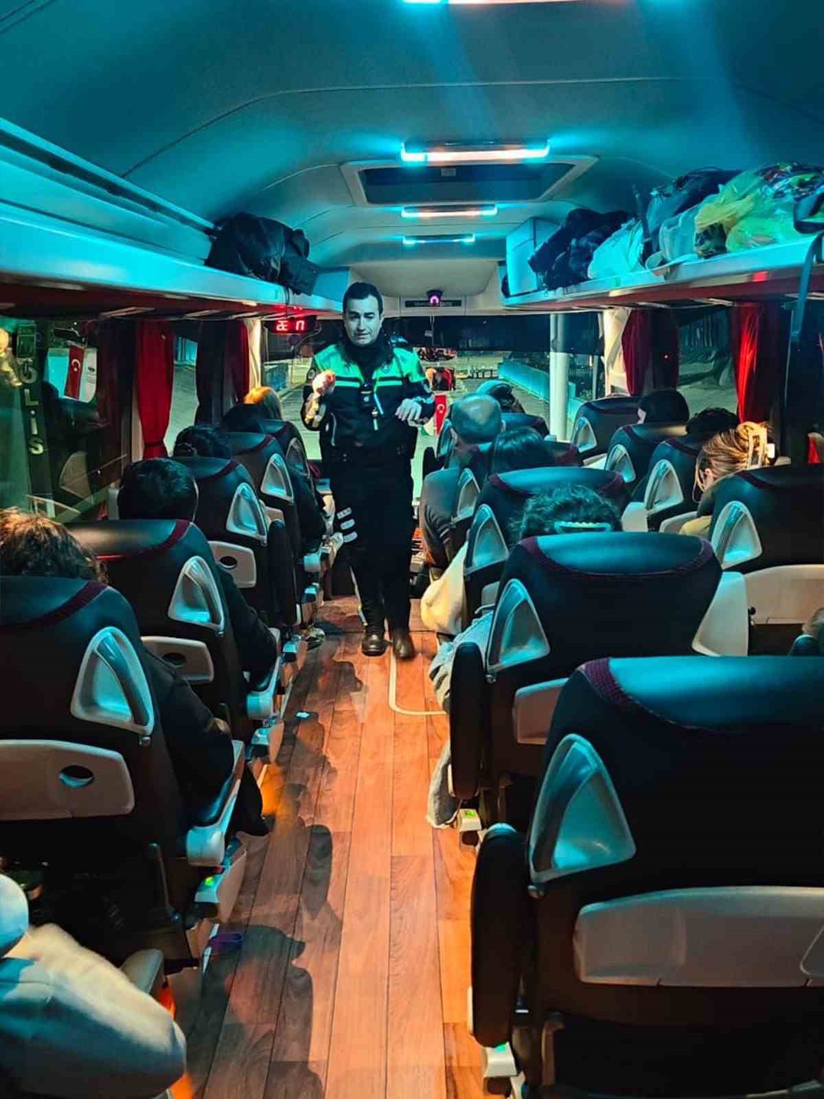 Otobüs terminallerinde emniyet kemeri denetimi
