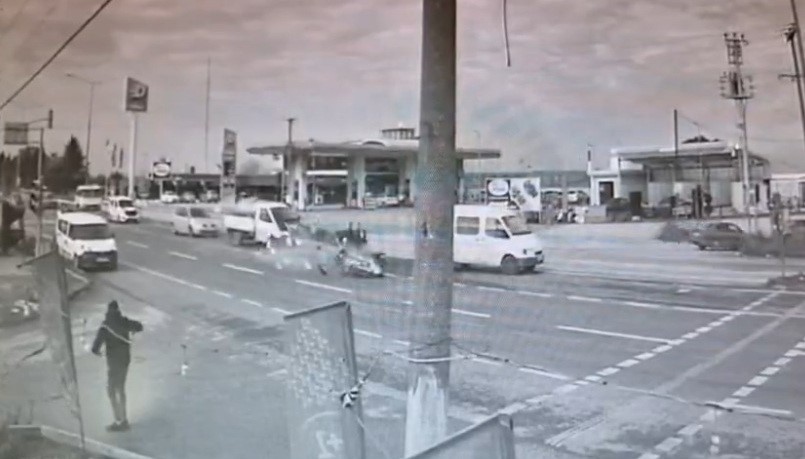 Otomobil ile elektrikli bisiklet çarpıştı: 1 ölü
