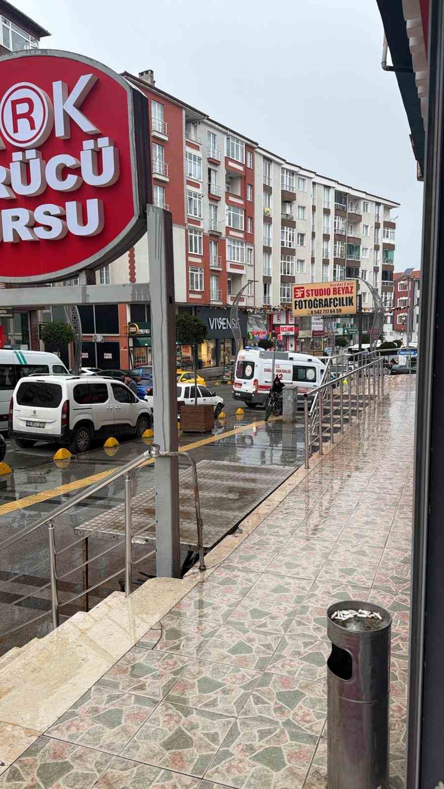 Otomobil ile motosiklet çarpıştı: 1 yaralı
