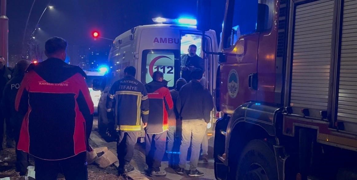 Otomobil kanala uçtu: 1 yaralı
