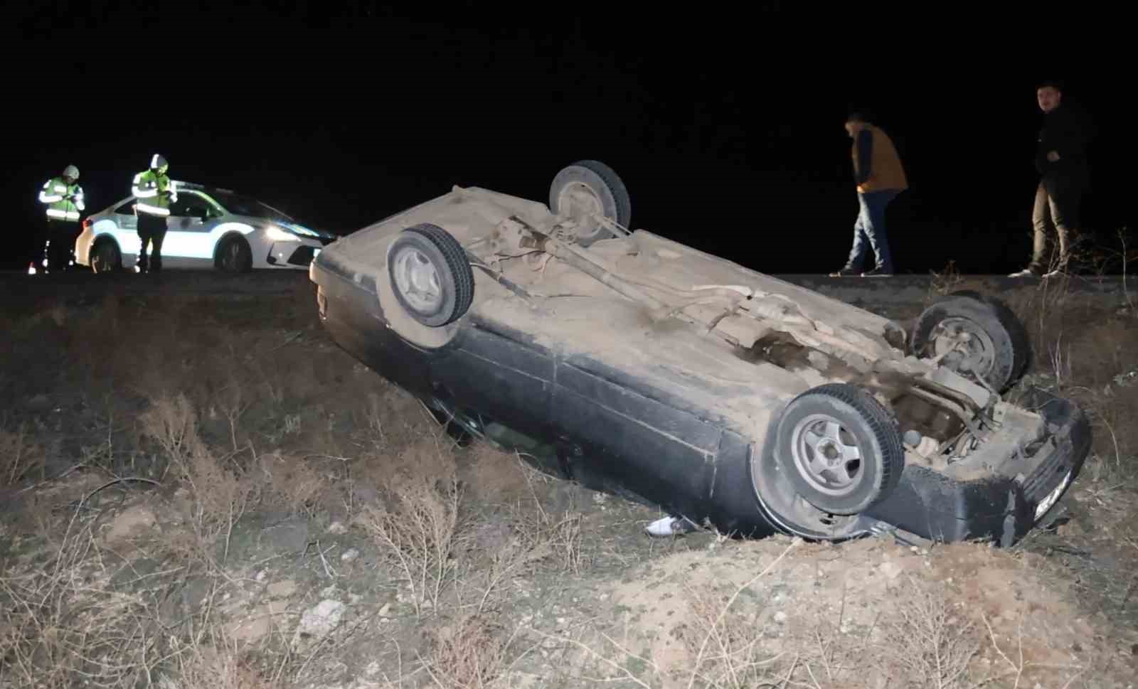 Otomobil şarampole takla attı: 1 yaralı
