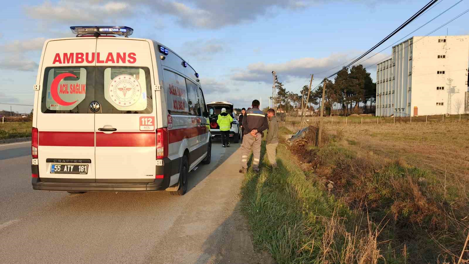 Otomobil su kanalına düştü, sürücü yaralandı
