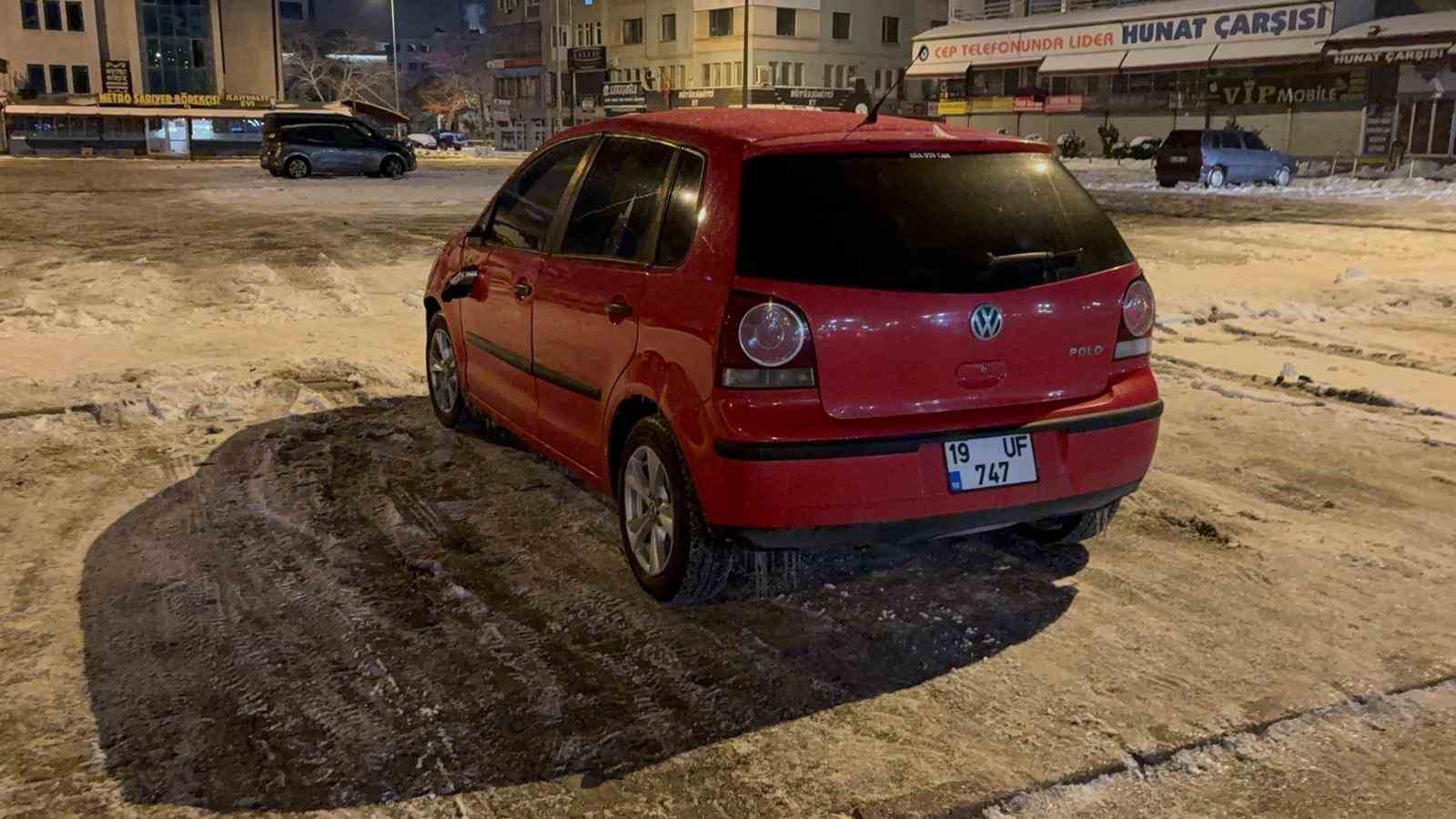 Otomobil yayaya çarptı: 1 ağır yaralı
