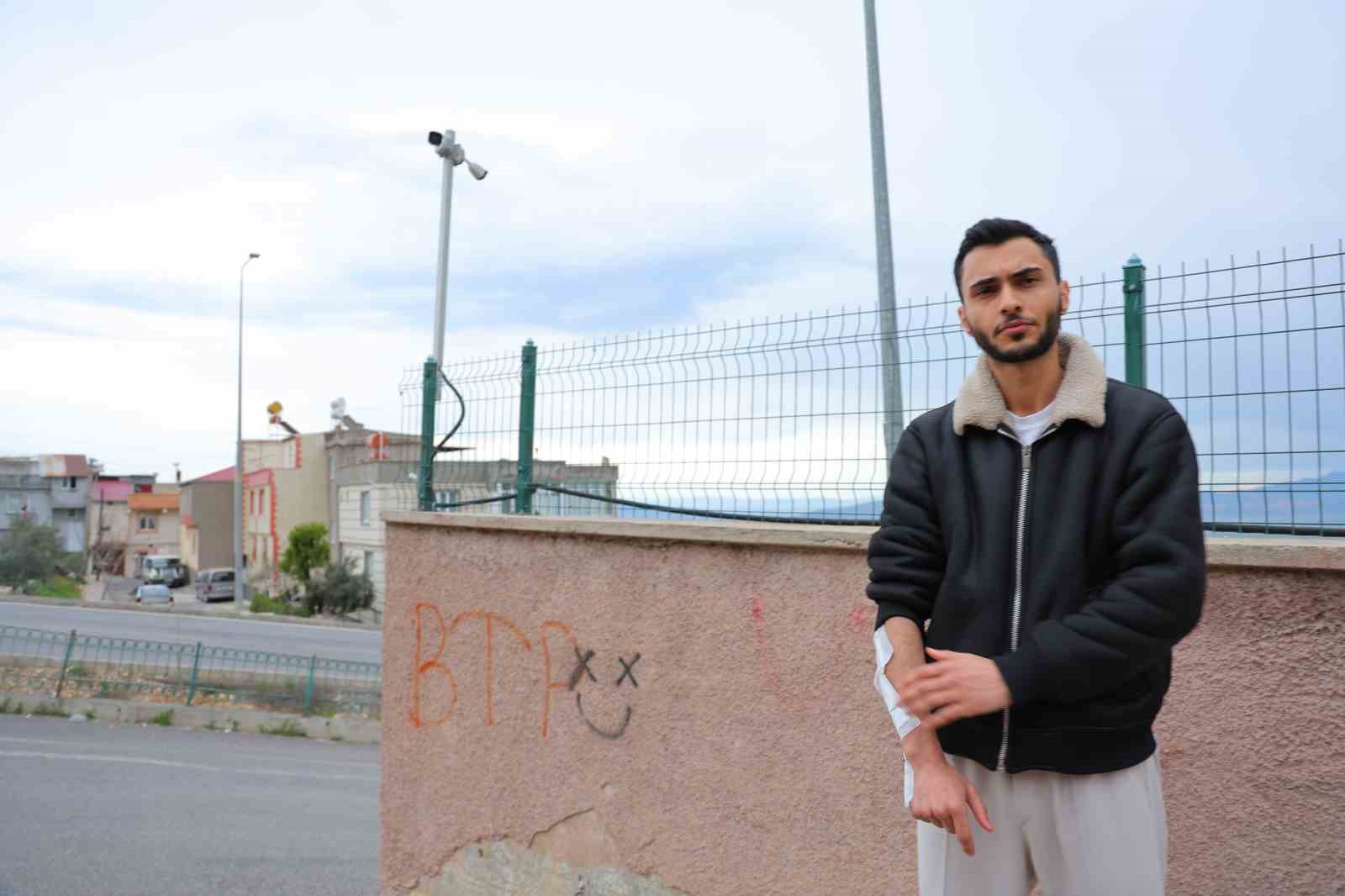 Otomobilin çarpıp kaçtığı motosiklet sürücüsü: "O an ölebilirdim. Böyle vicdansızlık olmaz"
