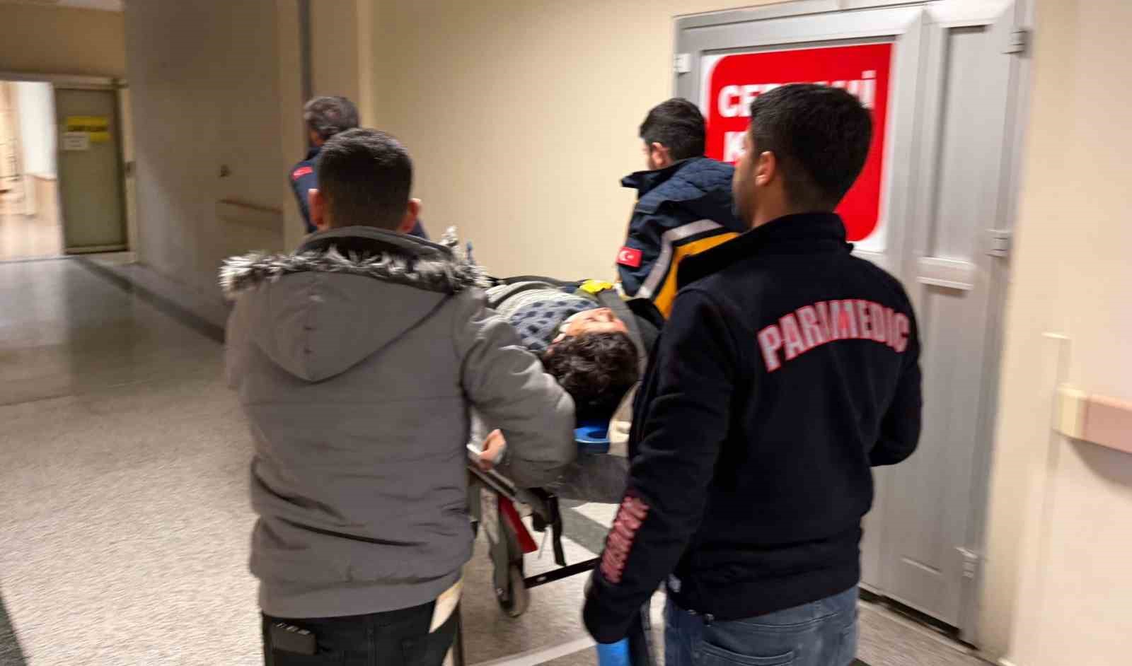 Otomobilin çarptığı çocuk yaralandı
