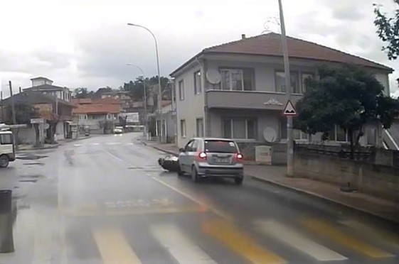 Otomobilin çarptığı yaşlı kadın hayatını kaybetti
