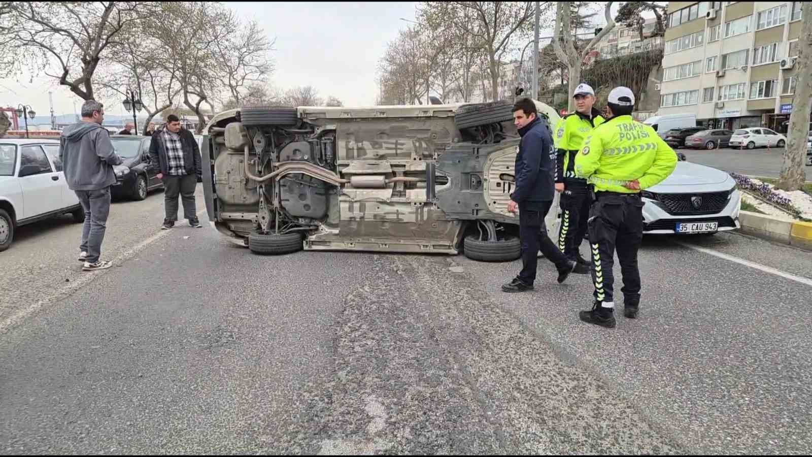 Otomobiller çarpıştı: 1 yaralı
