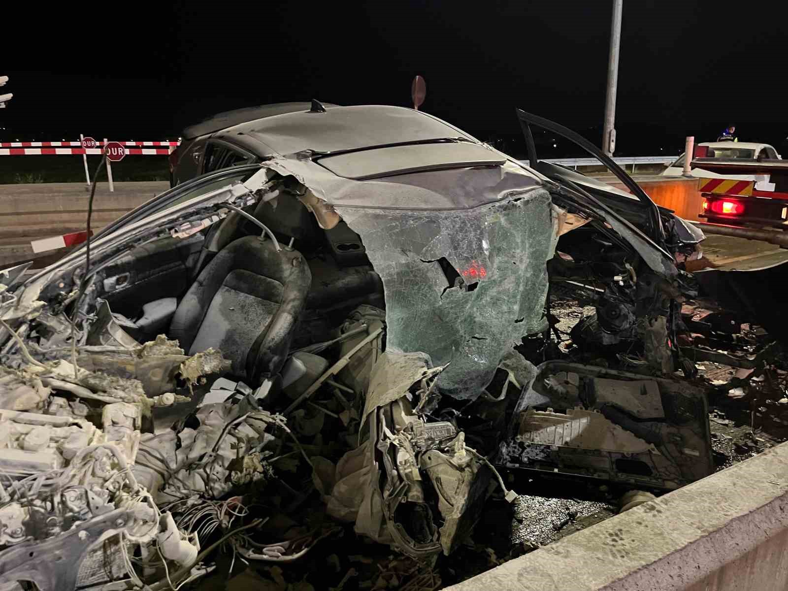 Otoyollardaki beton bloklar sürücülerin kabusu oldu
