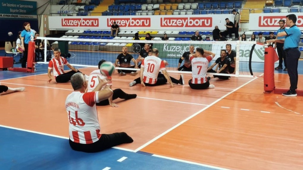 Oturarak Voleybol Süper Lig’inde Büyükşehir Belediyespor rüzgârı
Oturarak Voleybol Süper Lig’inde Büyükşehir Belediyespor rüzgârı