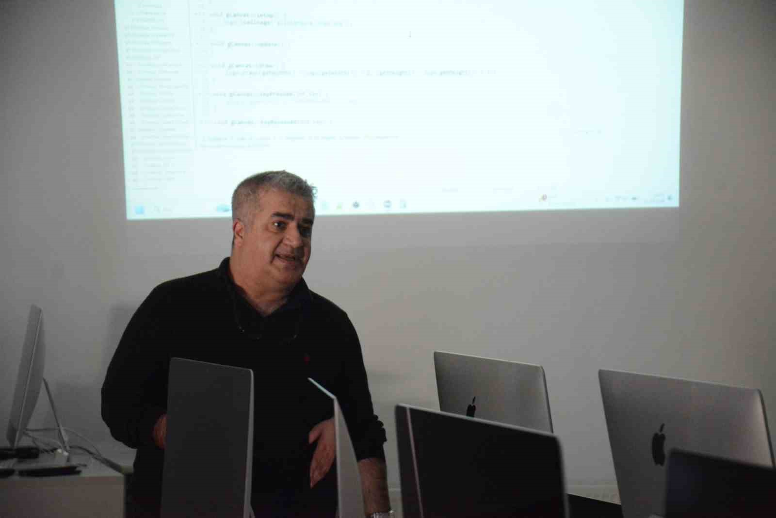 Oyun Dünyasının mutfağından akademik bakış: Noyan Culum gençlerle buluştu
