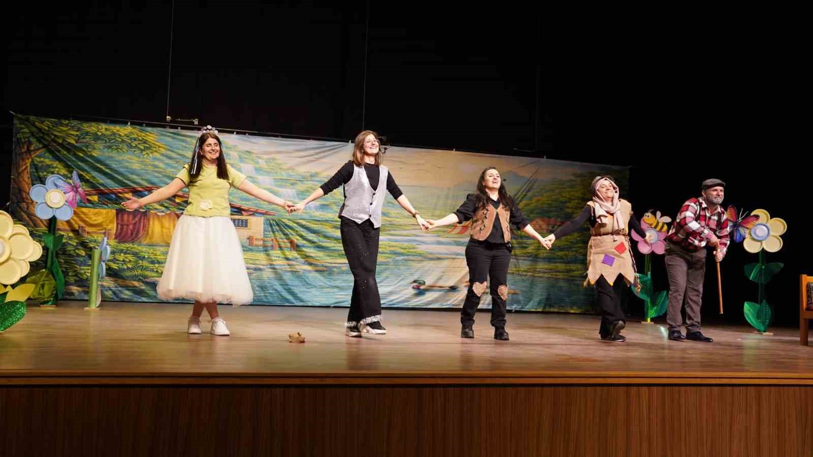 "Oyun Panayırı" büyük beğeni topladı
"Oyun Panayırı" büyük beğeni topladı