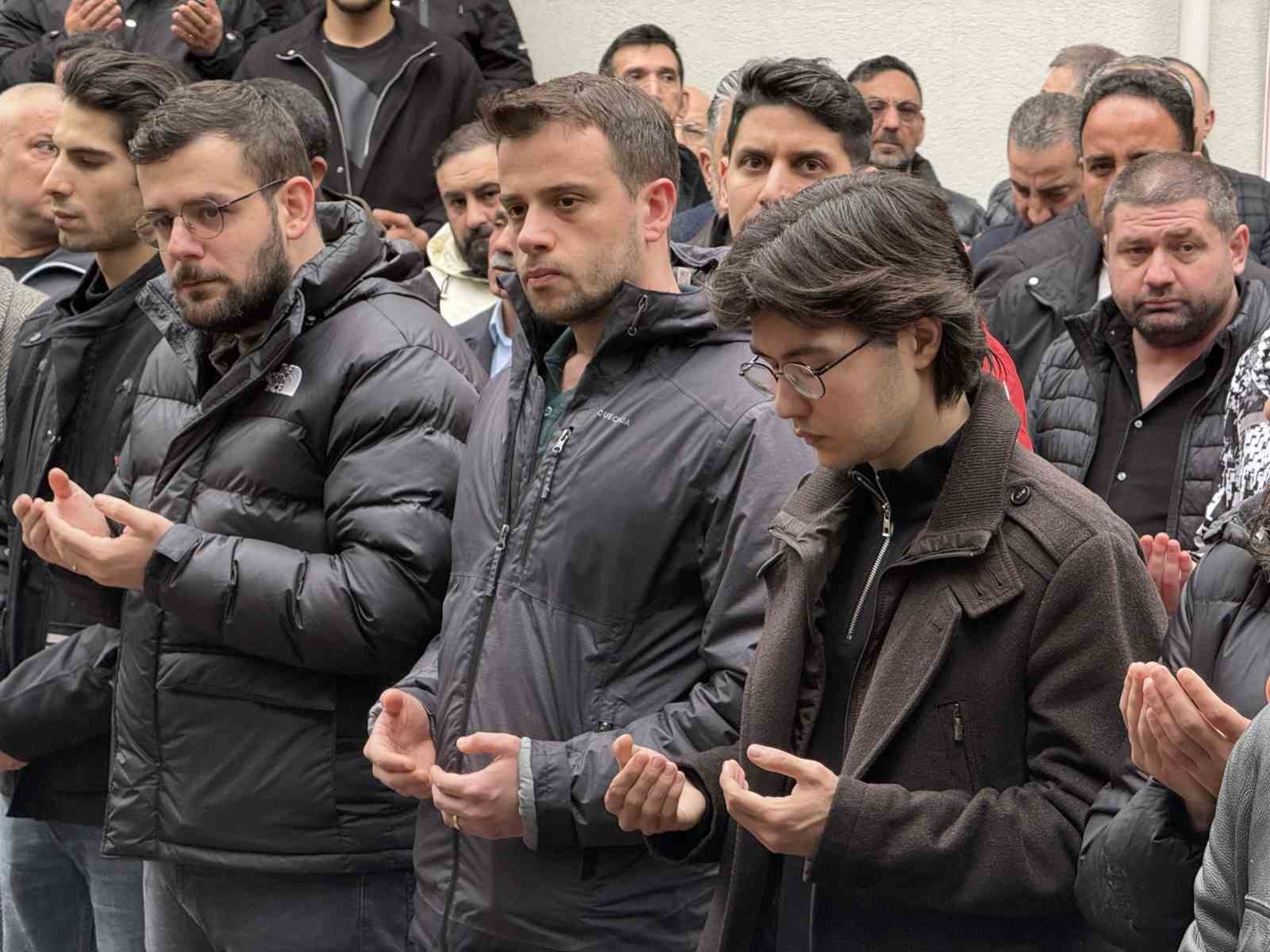 Oyuncu Ramazan Tetik son yolculuğuna uğurlandı
