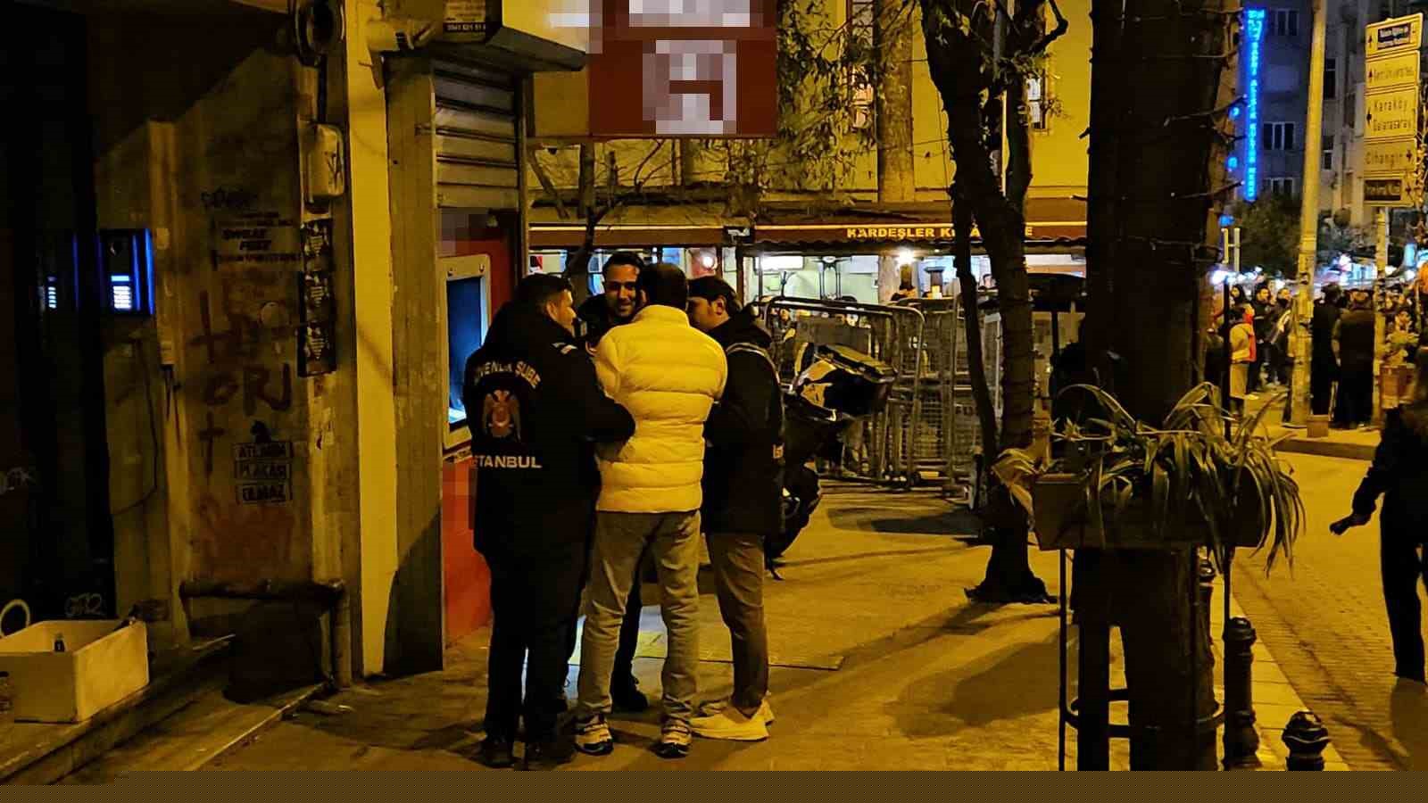 Oyuncu Ufuk Bayraktar ile yürüyüşe katılan kadınlar arasında gerginlik
