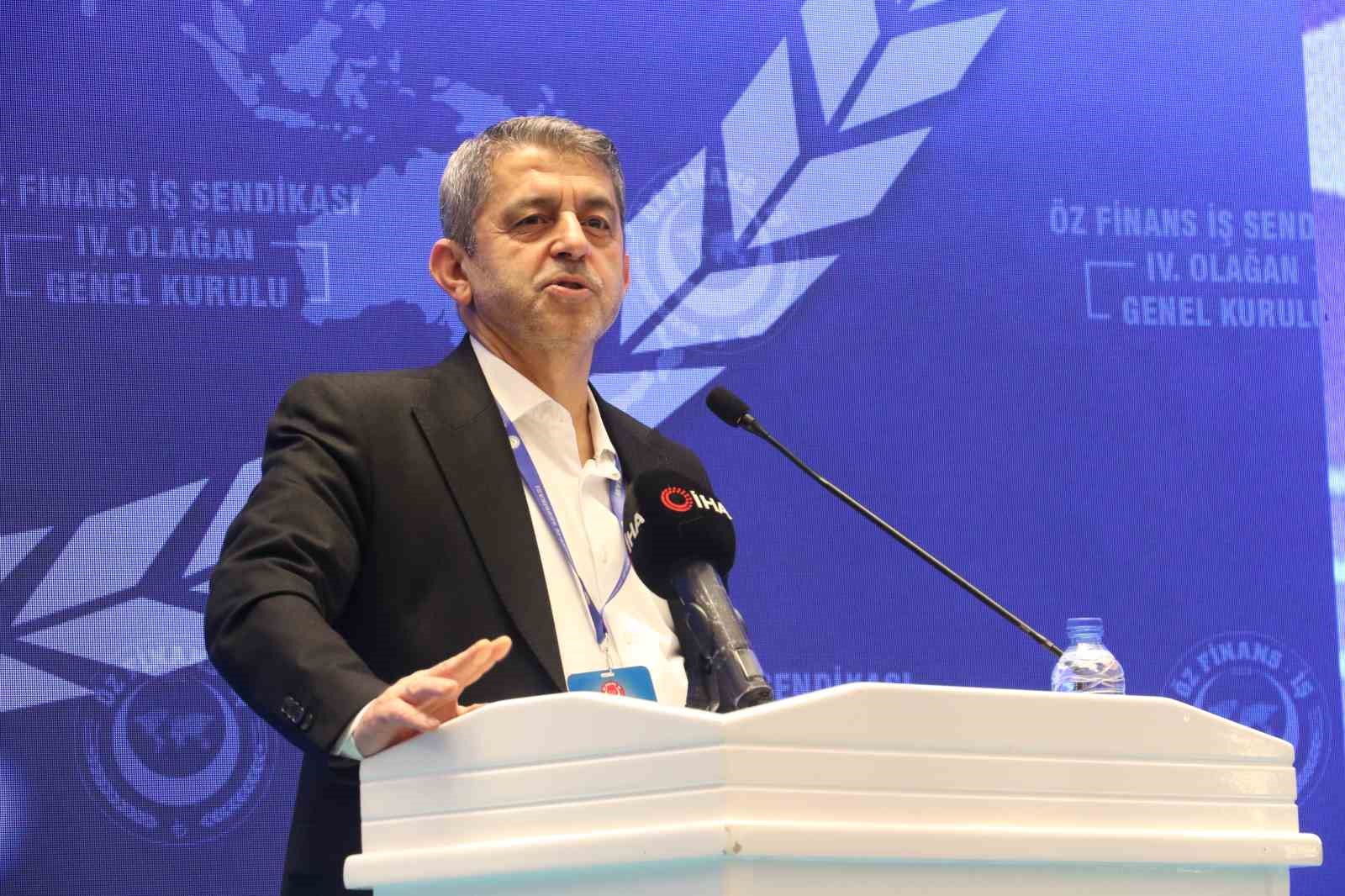 Öz Finans-İş Sendikası Başkanı Eroğlu: "153 arkadaşımızın kendi imkanlarıyla sıfır sermaye olarak bu işe başladık"
Öz Finans-İş Sendikası Başkanı Eroğlu: "153 arkadaşımızın kendi imkanlarıyla sıfır sermaye olarak bu işe başladık"