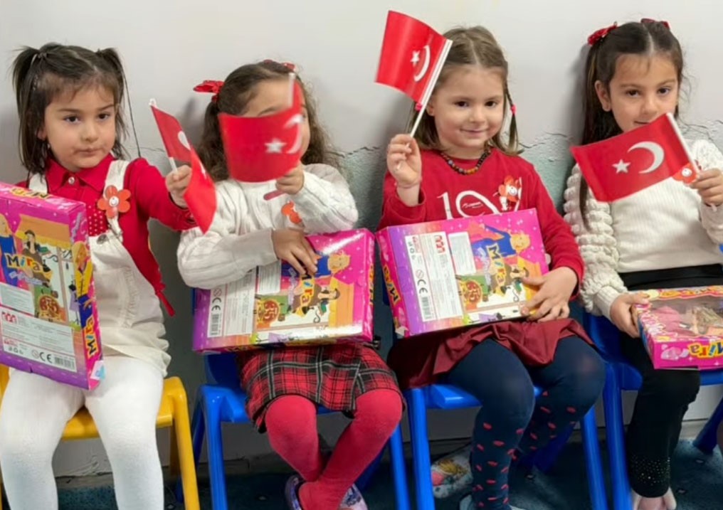 Özalp’ta bayrak haftası etkinliği
