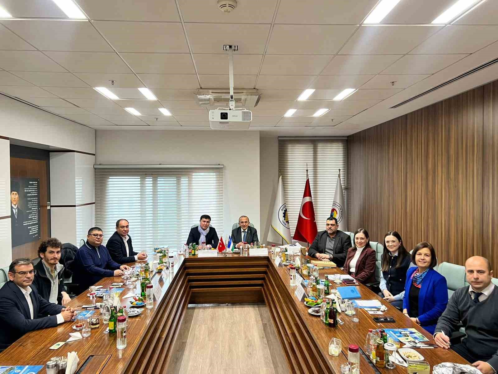 Özbekistan ile sanayi ve teknoloji alanında iş birliği masaya yatırıldı
Özbekistan ile sanayi ve teknoloji alanında iş birliği masaya yatırıldı
