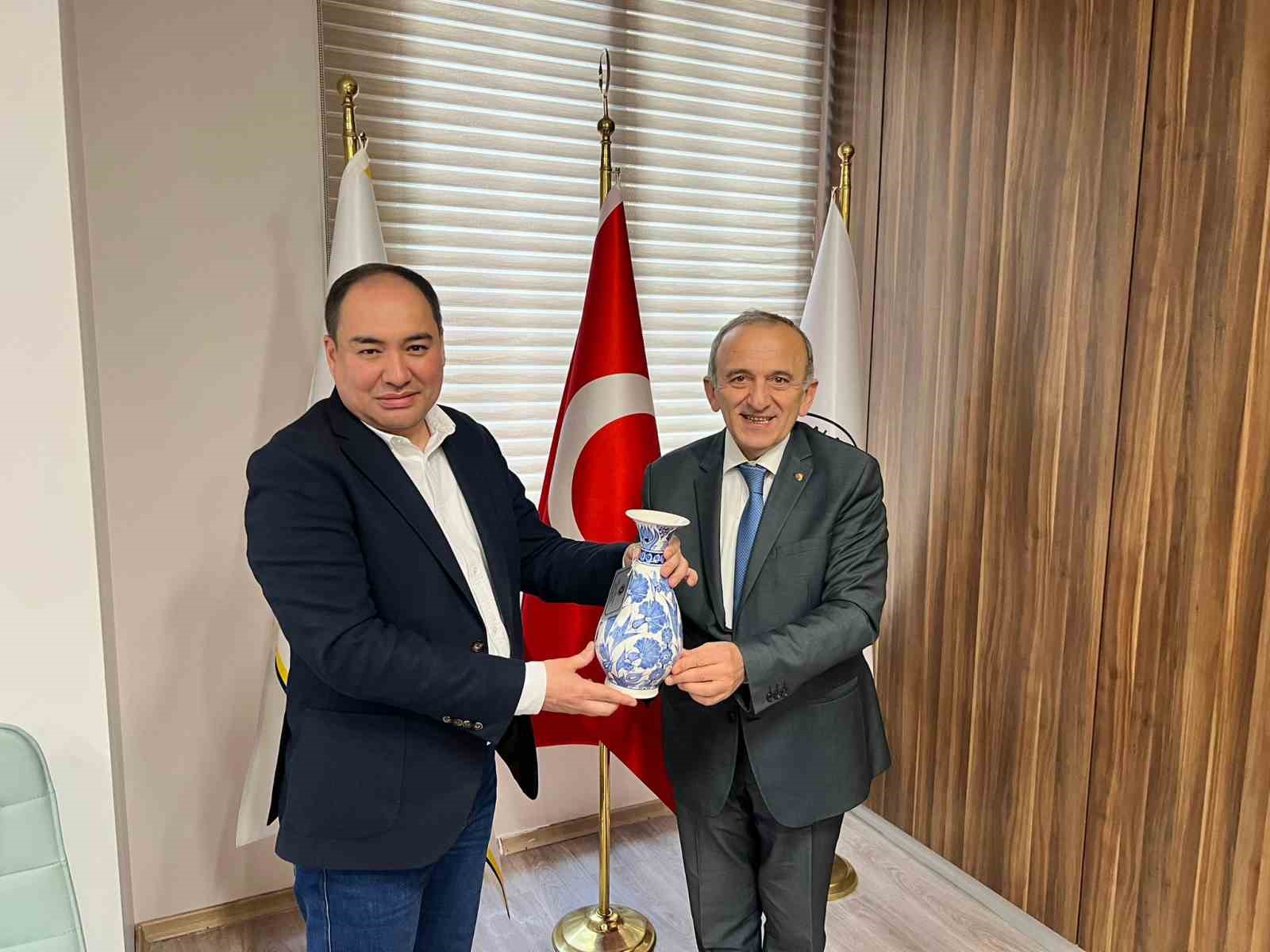Özbekistan ile sanayi ve teknoloji alanında iş birliği masaya yatırıldı
Özbekistan ile sanayi ve teknoloji alanında iş birliği masaya yatırıldı