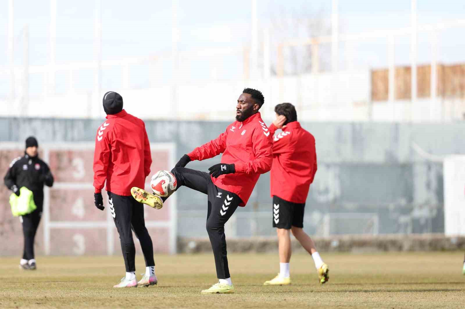 Özbelsan Sivasspor, Pendikspor maçı hazırlıklarını tamamladı

