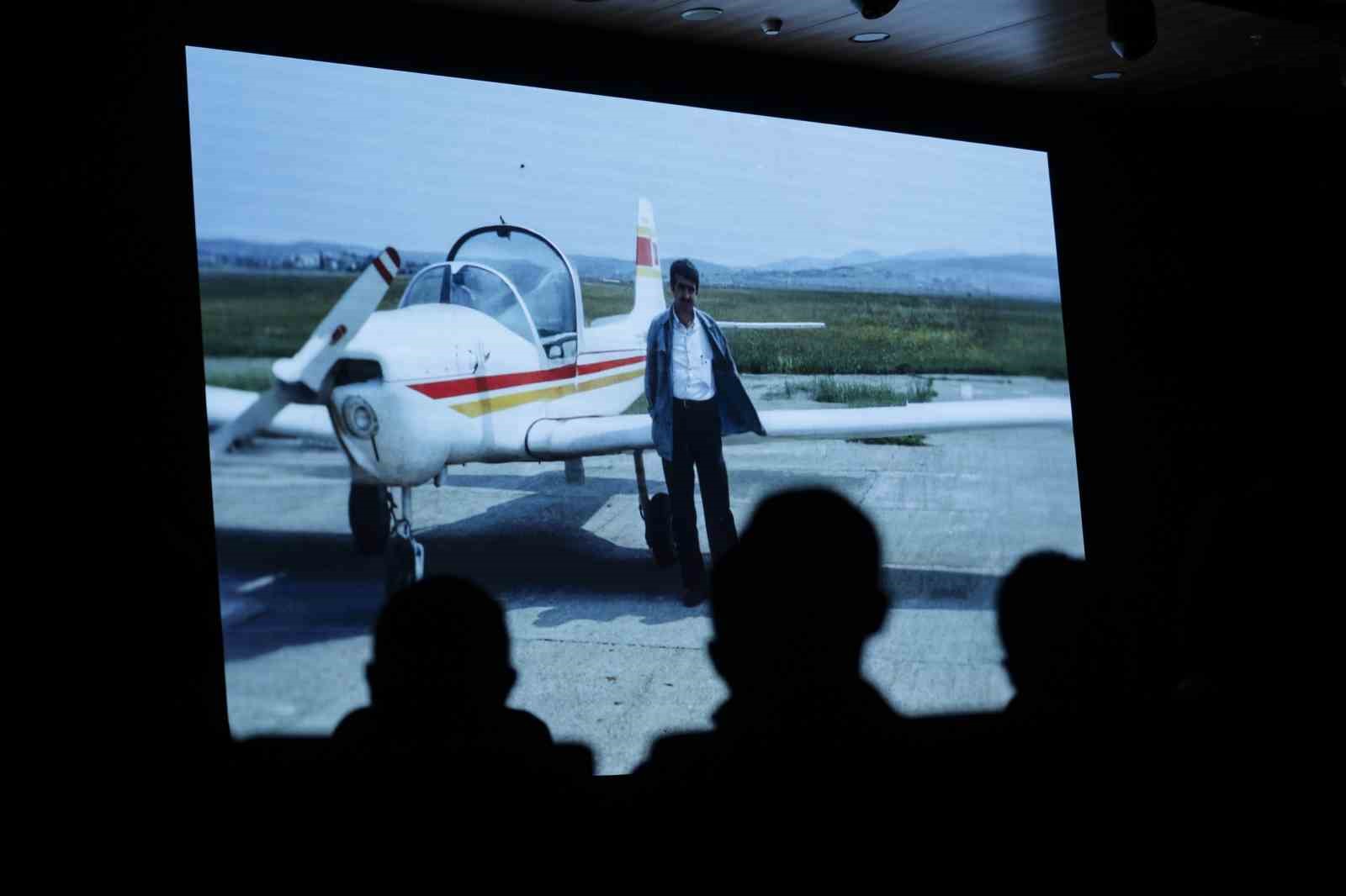 Özdemir Bayraktar’ın yaşam öyküsü belgesel oldu
